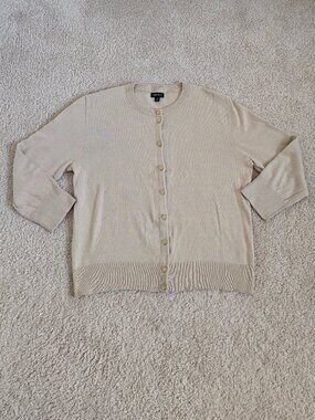 Nine West light tan/ beige cardigan sweater